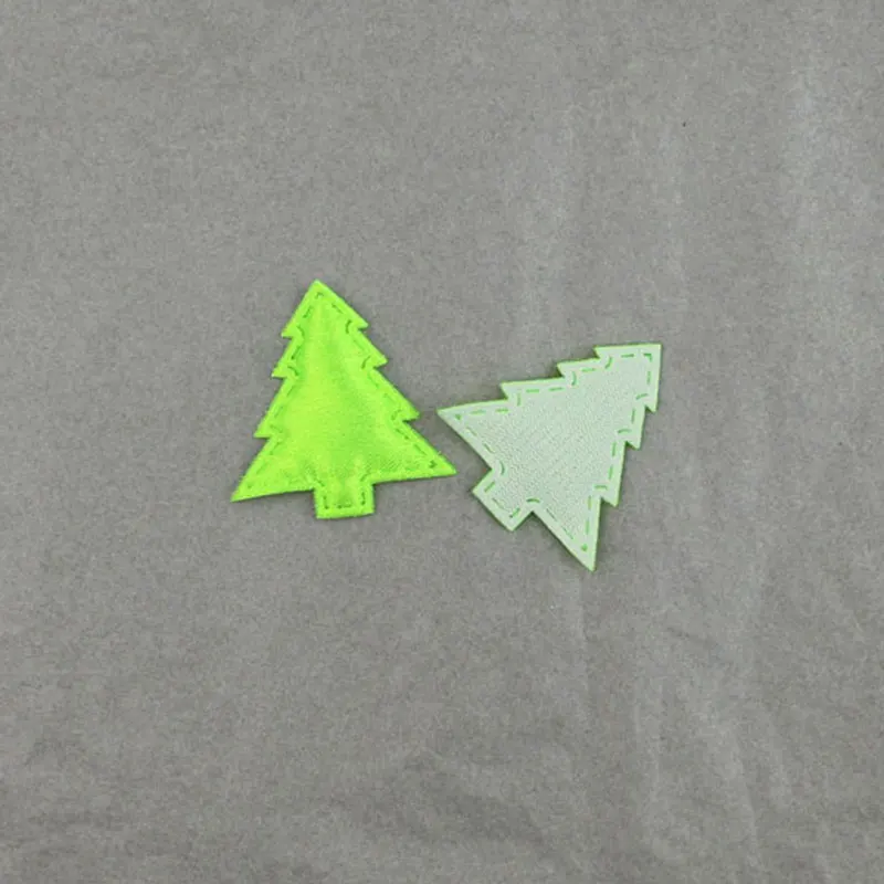 80 Stück grüne Weihnachtsbaum-Applikationen, gepolstert, zum Selbermachen, für Haarspangen, zum Basteln, für Kleidung, als Nähzubehör, zum Aufnähen, für kreative Accessoires. – Detail 4