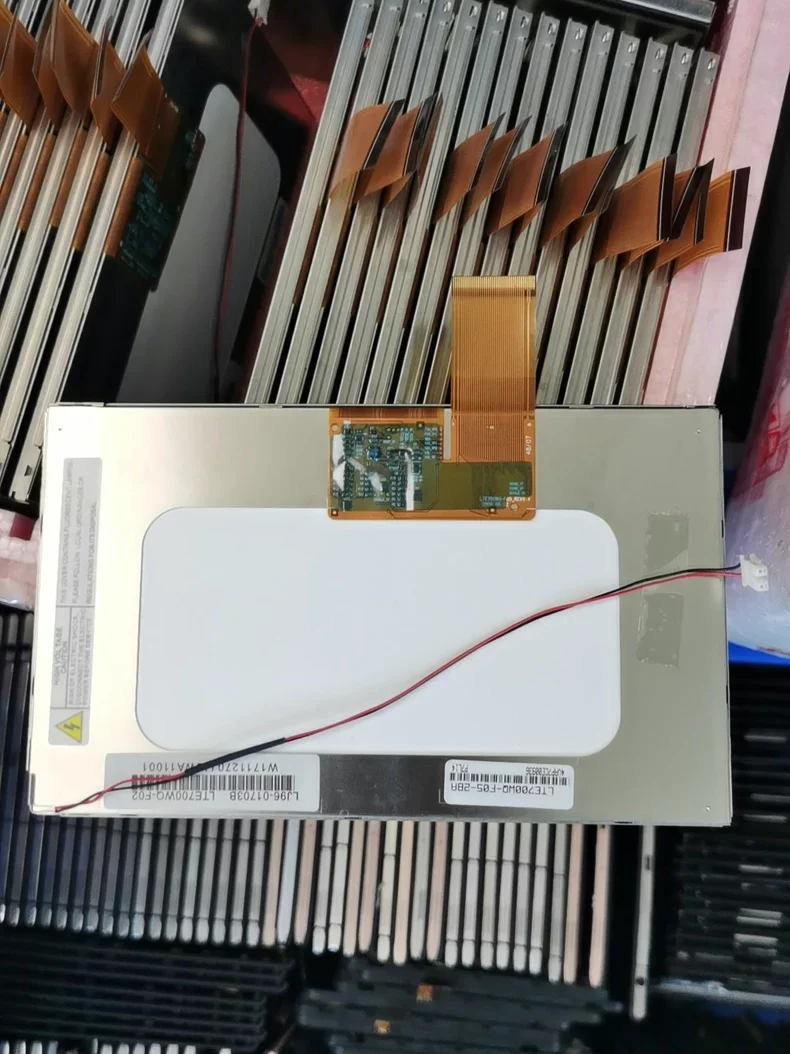 

7-inch LTE700WQ-F05-2BA Lcd Screen Test normal before sending