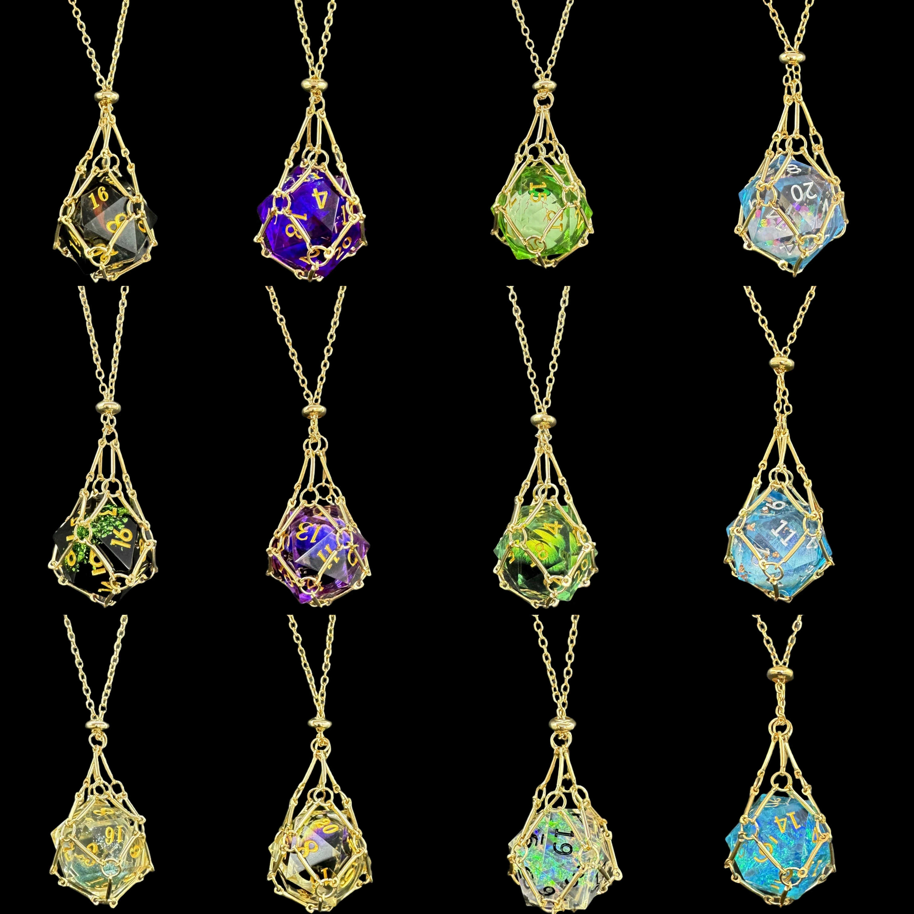 

Высококачественное ожерелье с кулоном в виде кубиков D20 с защитой клетки из нержавеющей стали, подходящее для DM и игроков для доступен в фэнтези-игры