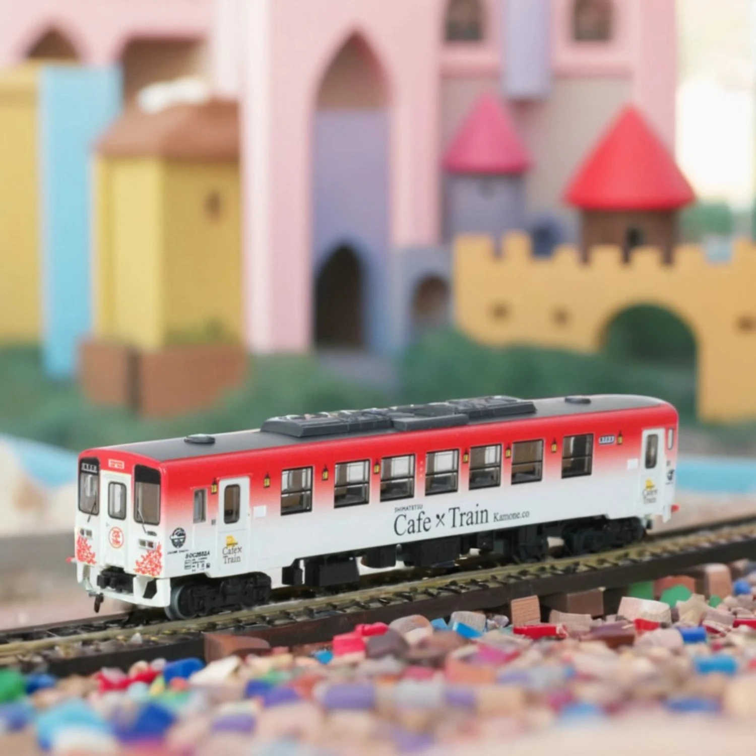

N-type 1/160 Toy Train WT3000 Model Available in Blue and Red Versions Non-powered Train Model Boys Gift