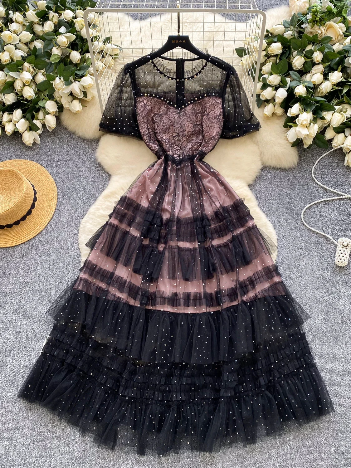 Vestido de Verão Luxuoso com Mangas em Renda e Cintura Ajustada, Saia em Rede, Saia em Camadas, Vestido A-Line de Cintura Alta