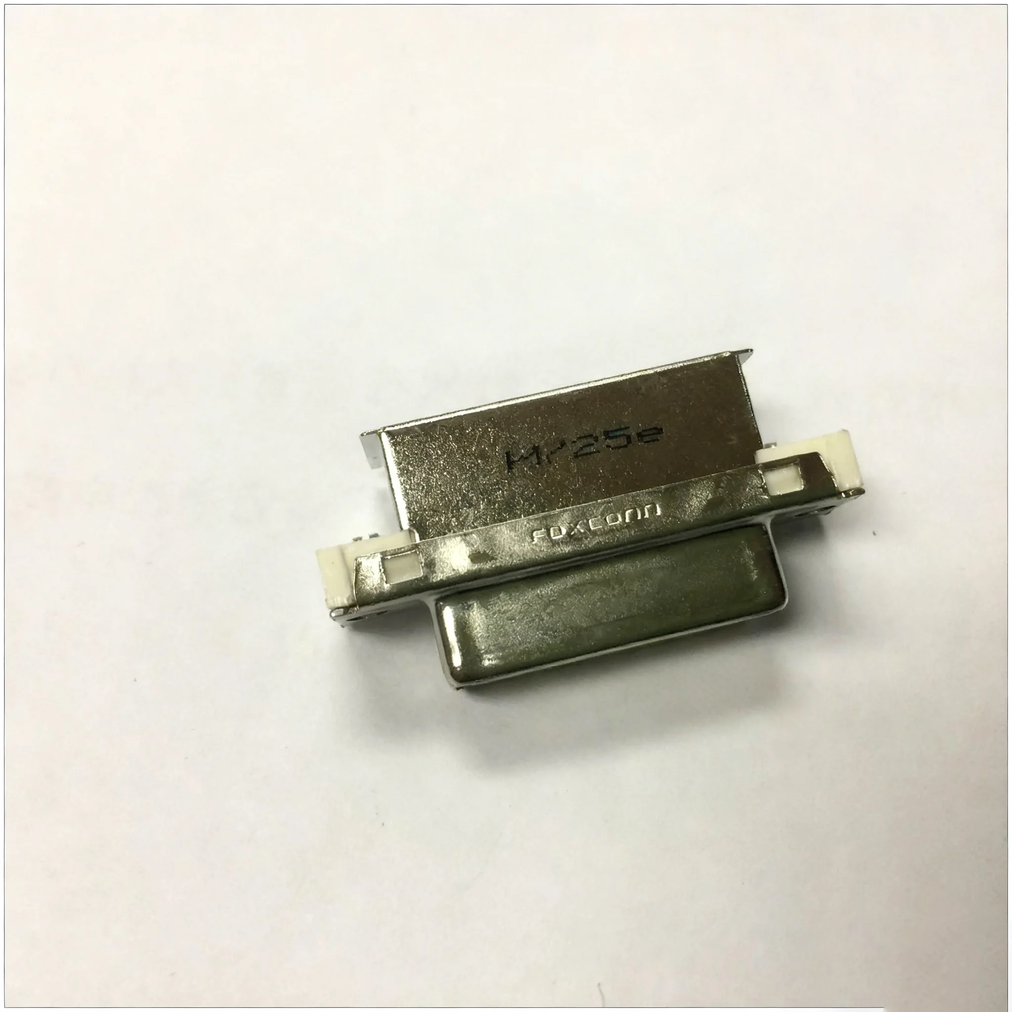 

Видеоразъем DVI HDMI DVI 24+5 29-контактный гнездо под прямым углом с экранированным QH11121-DA54