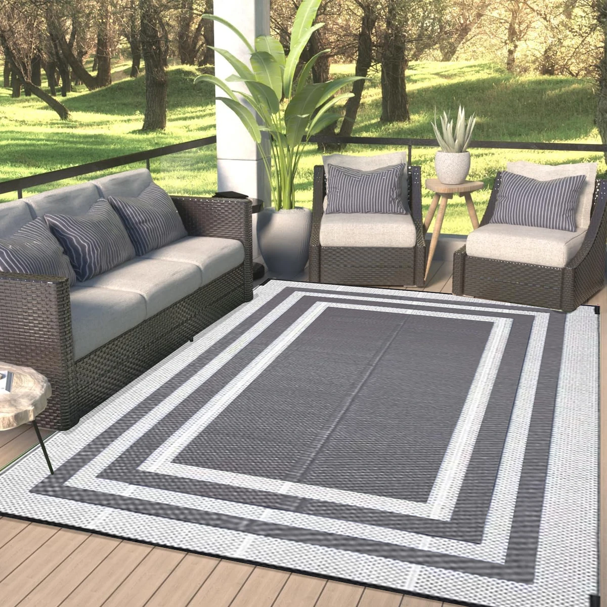 Double-Sided Outdoor Waterproof Reversible Mats Plastic Straw Patio Rugs Double Layer Woven Carpet PP Material Family Picnic Mat