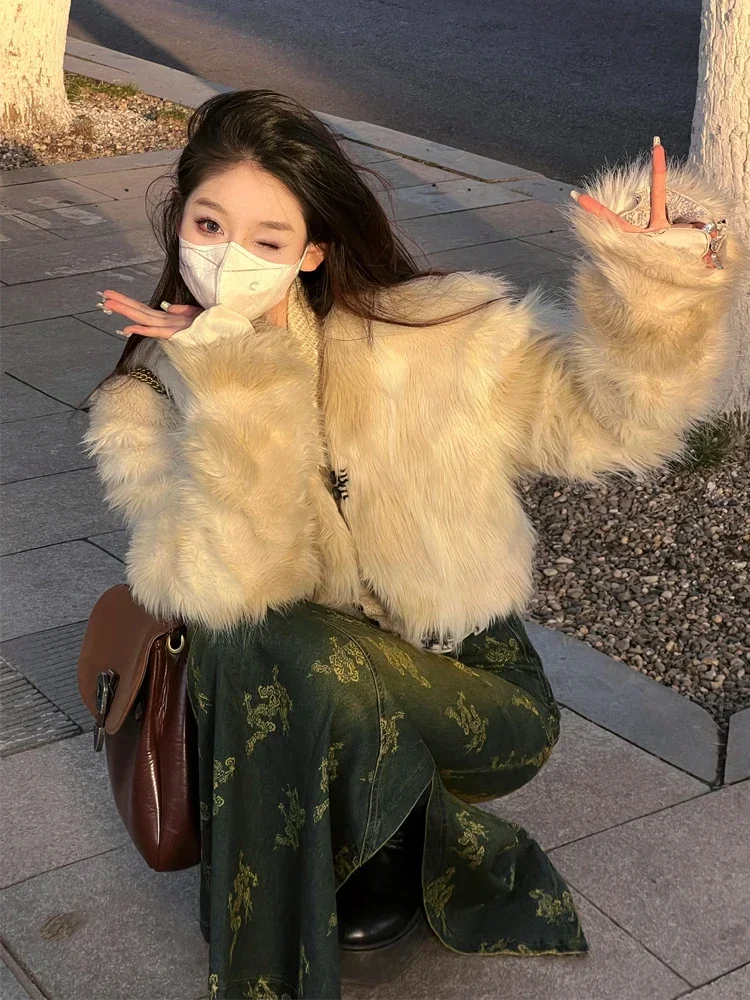 Korean Style Sweet Fashion Fox Fur Stitching Faux Fur Coat Winter Commute Style Long Sleeve V-neck Short Women's Faux Fur Coat