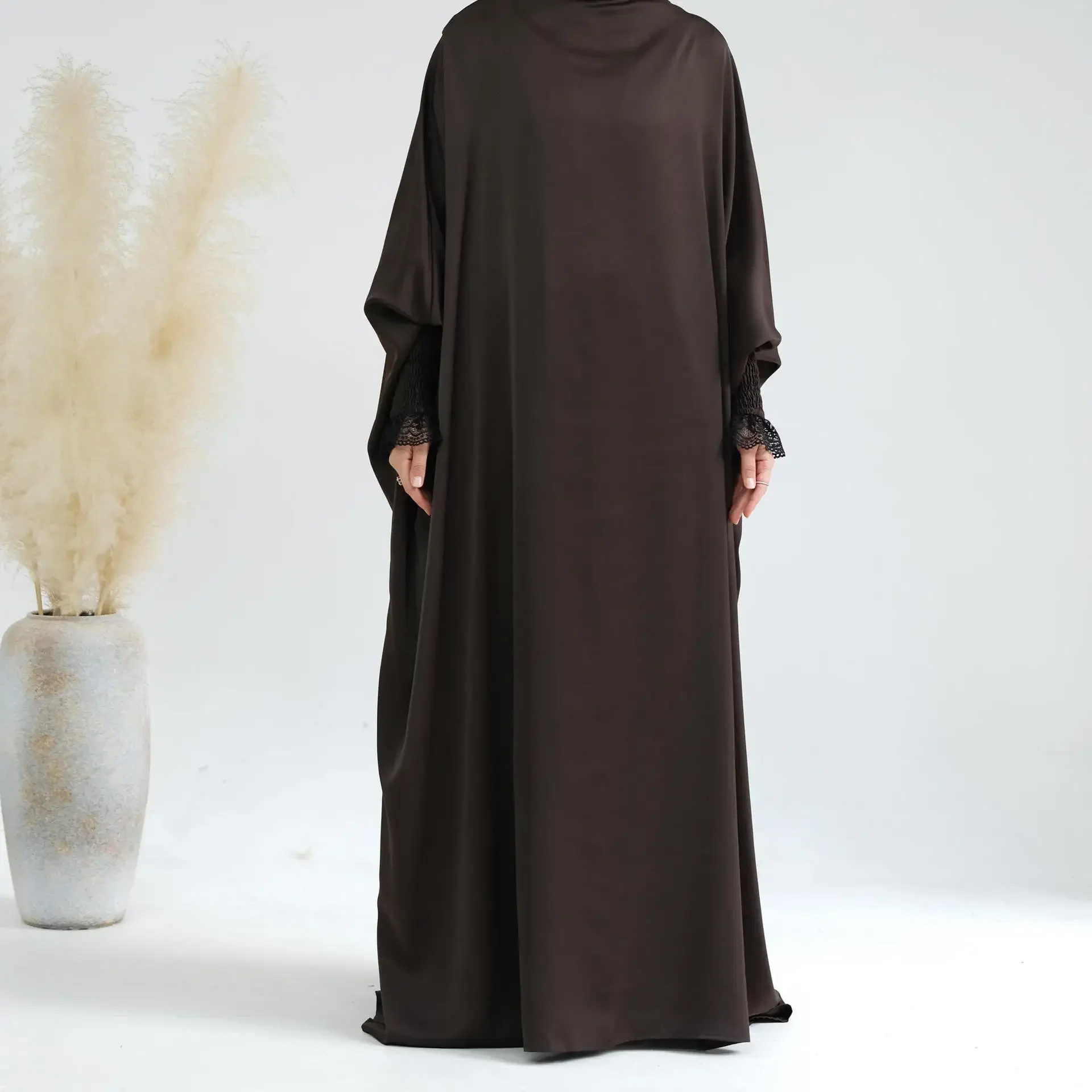 

2023 Moroccan Dubai Abaya Hooded Dress Solid Long Sleeves Arabic Abayas for Women Loose Lace Ramadan Muslim Dress Femme Robes