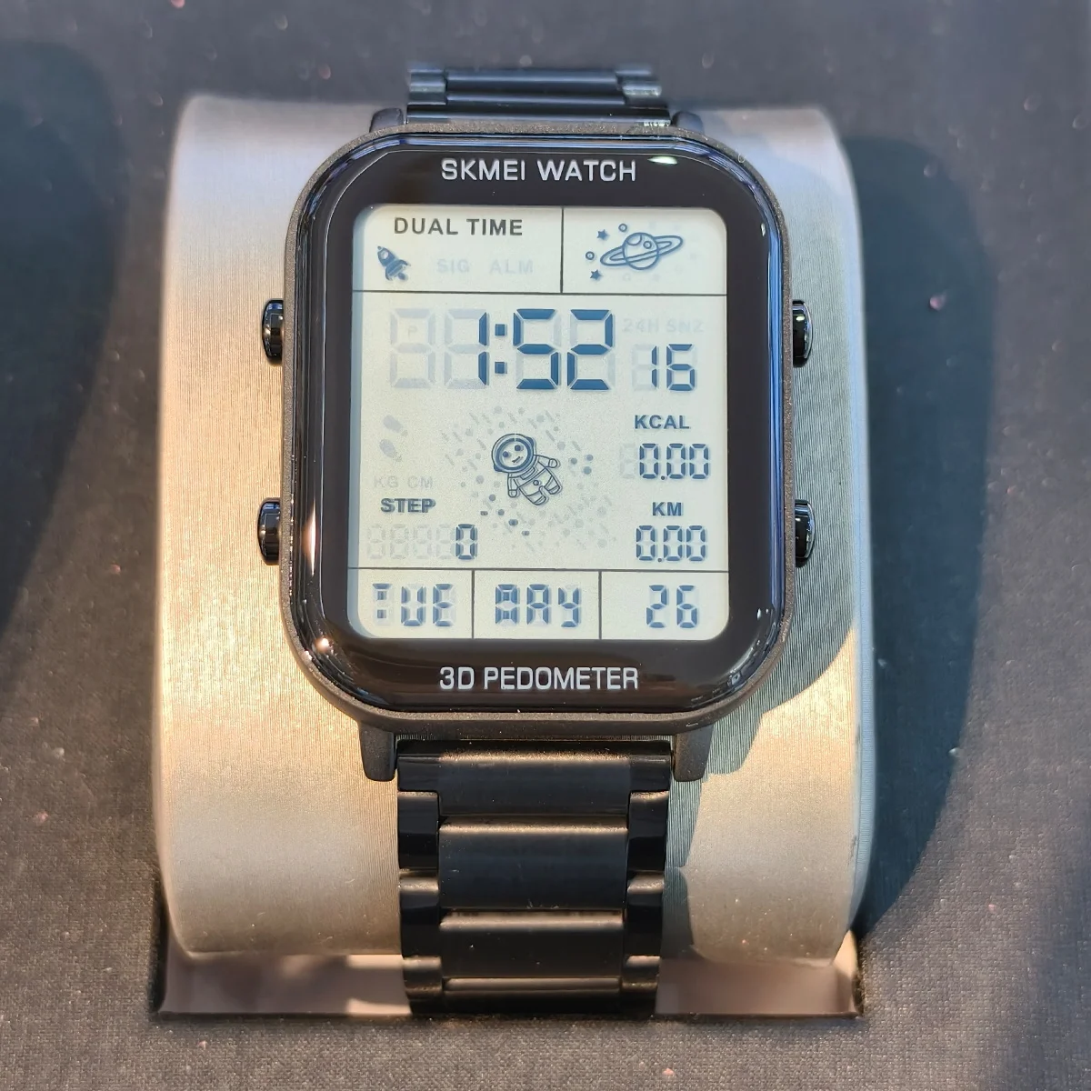 

Мужские цифровые часы SKMEI: модные спортивные, с шагомером, подсчетом калорий, секундомером, таймером обратного отсчета, календарем.