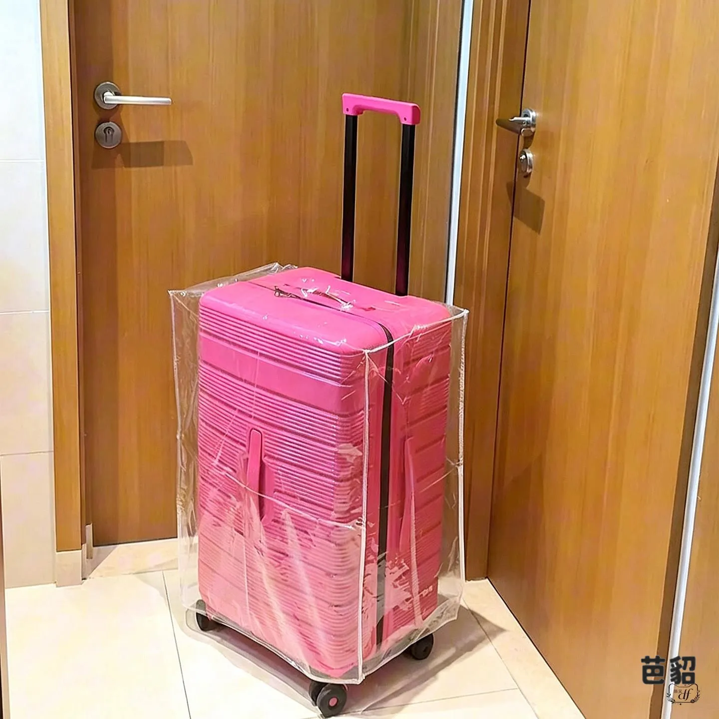 旅行必需品-荷物保護ケース-厚手タイプ-航空輸送時の落下や汚れからスーツケースを保護