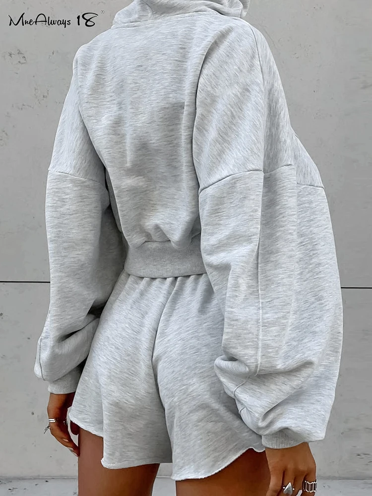 Mnealways18 Gray Street Style Sweatsuits Sweater Hooded And Baggy Shorts Two Pieces Sets Sporty Autumn 2024 Sweatshirts 2-Piece