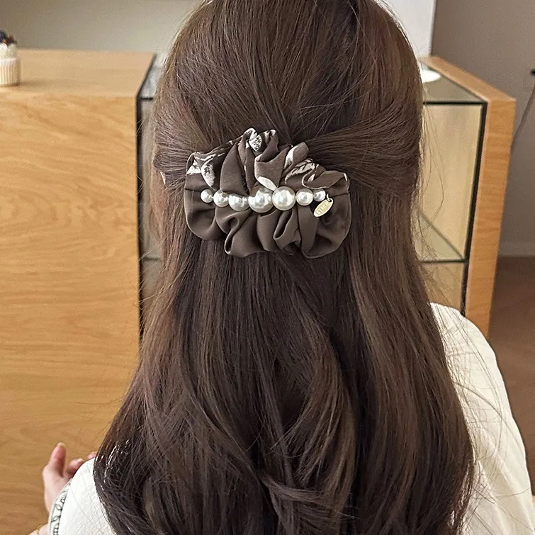 

Spring Top Hair Clip Gradient Pleated Pearl Retro New Chinese Style for Women Daily Elegant Use Cream