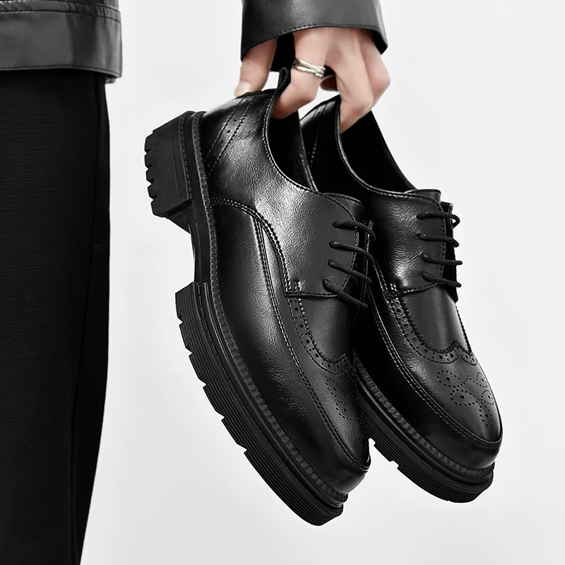 

Классические мужские кожаные туфли Brogue в деловом стиле, модный дизайн в корейском стиле, свадебная вечеринка для жениха и вечеринка для отдыха, размеры 38–46, черный, новинка