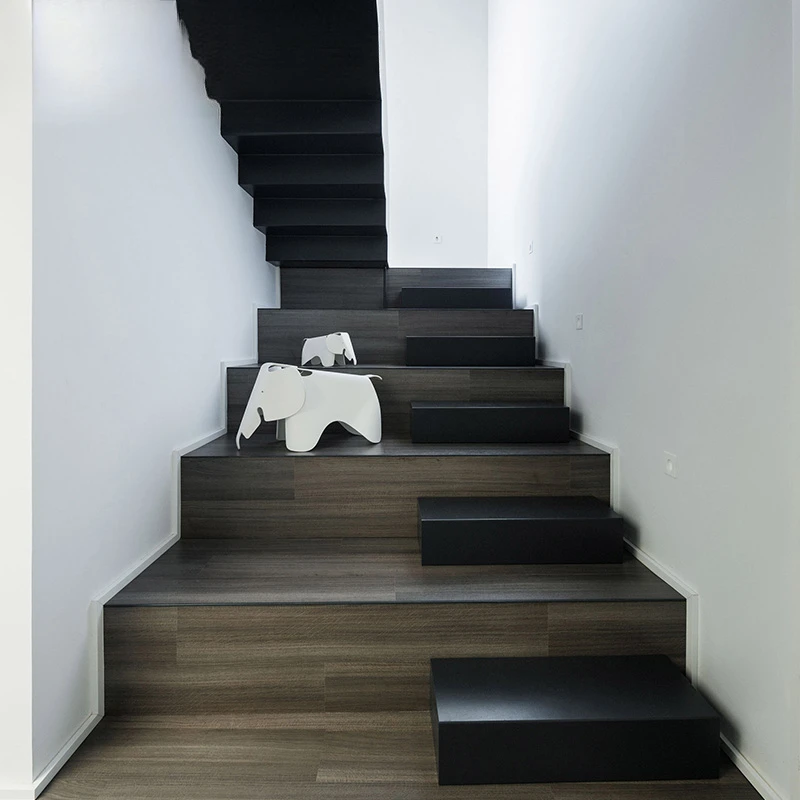 Steel and wood stairs, double beam villa, loft, duplex, light luxury solid wood stairs