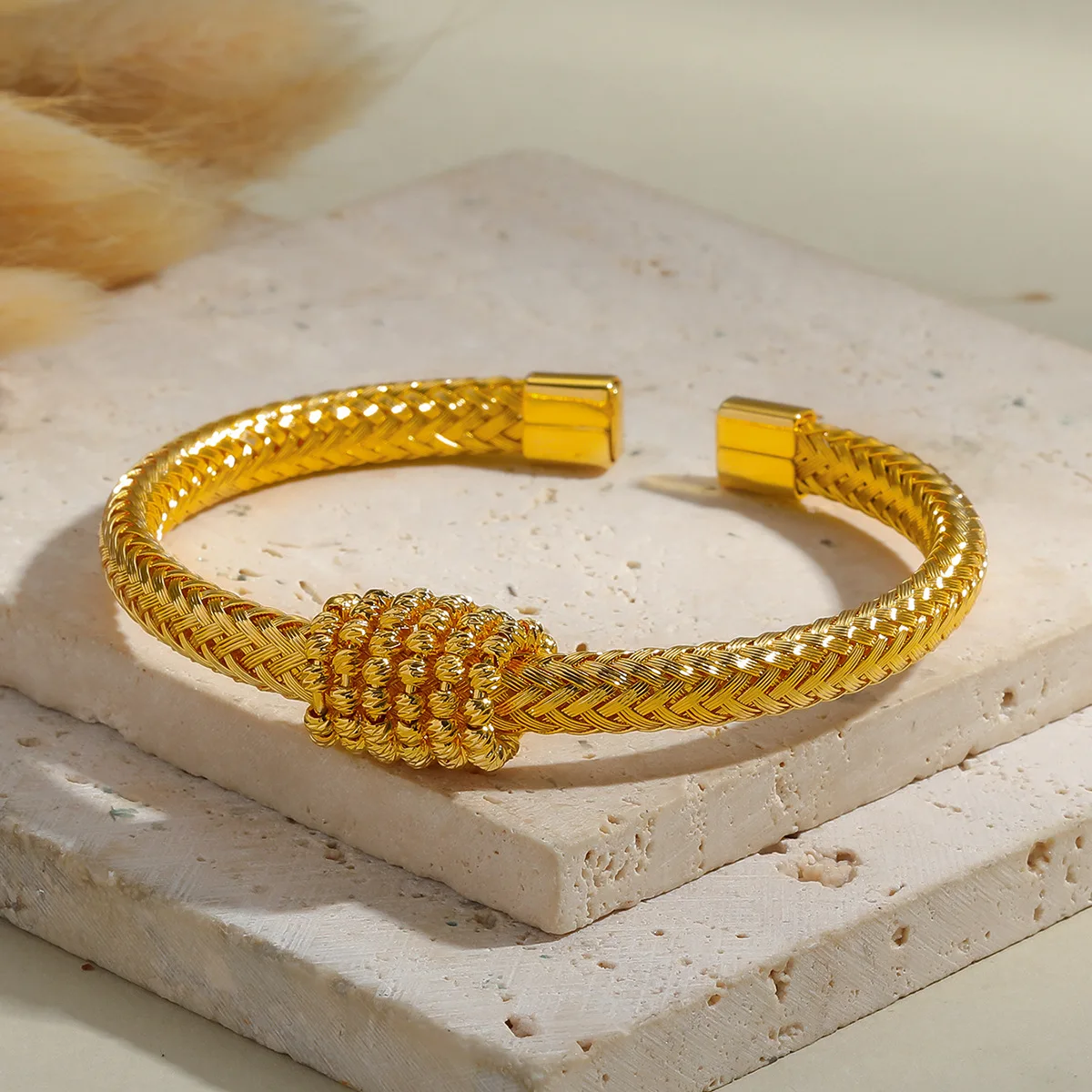Copper-plated real gold woven open bracelet women, design sense light luxury versatile fashion high-end temperament commuter jew