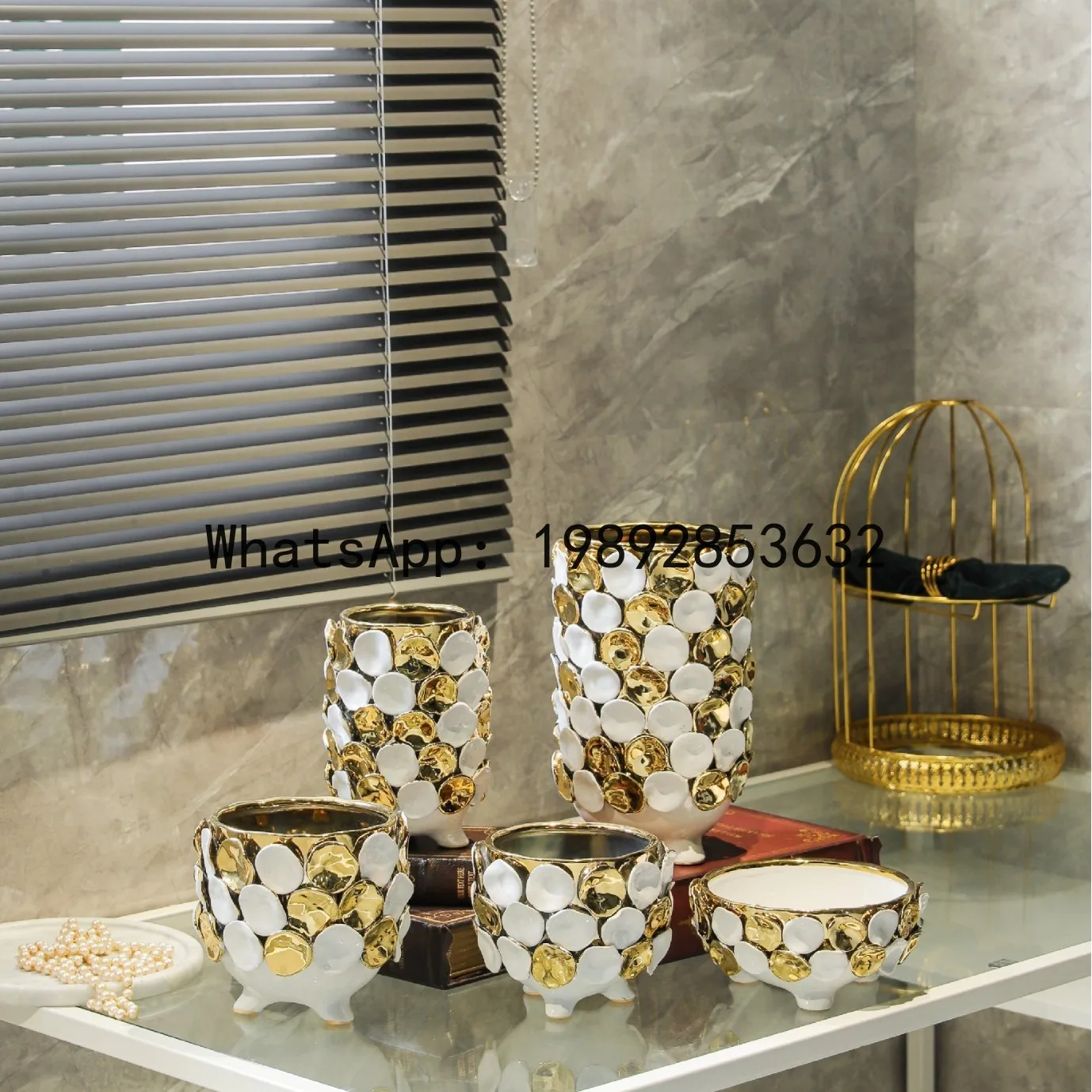 

Golden modern minimalist ceramic storage jar creative decorative storage box ornament electroplated ceramic vase flower pot