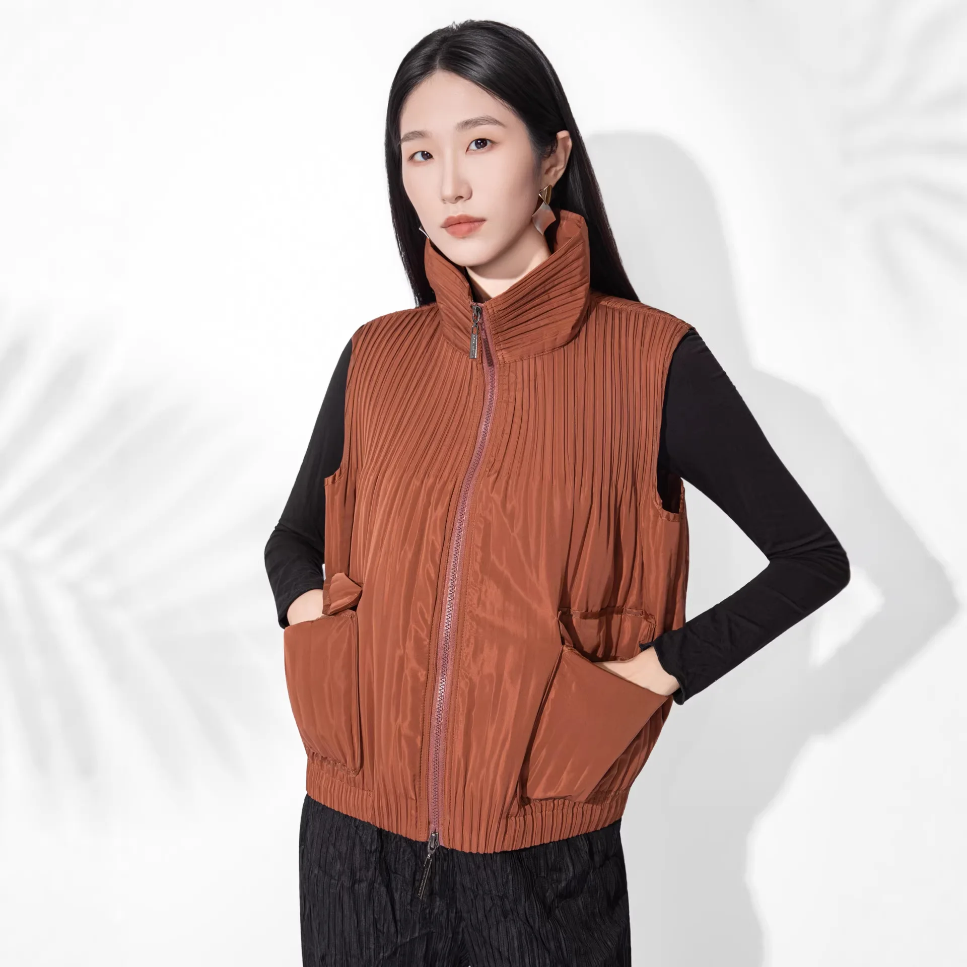 

Miyake Pleated Fashionable Casual Zipper Vest 2026 Spring New Burst Pleated Loose Cardigan Sleeveless Versatile Fashionable Vest