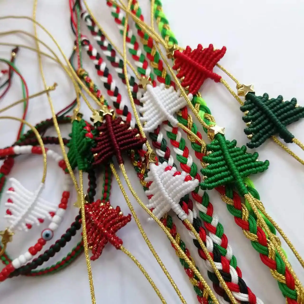 

2023 Macrame Exquisite Handmade Christmas Tree Bracelet XMAS Lucky Charm Couple Friend Gift