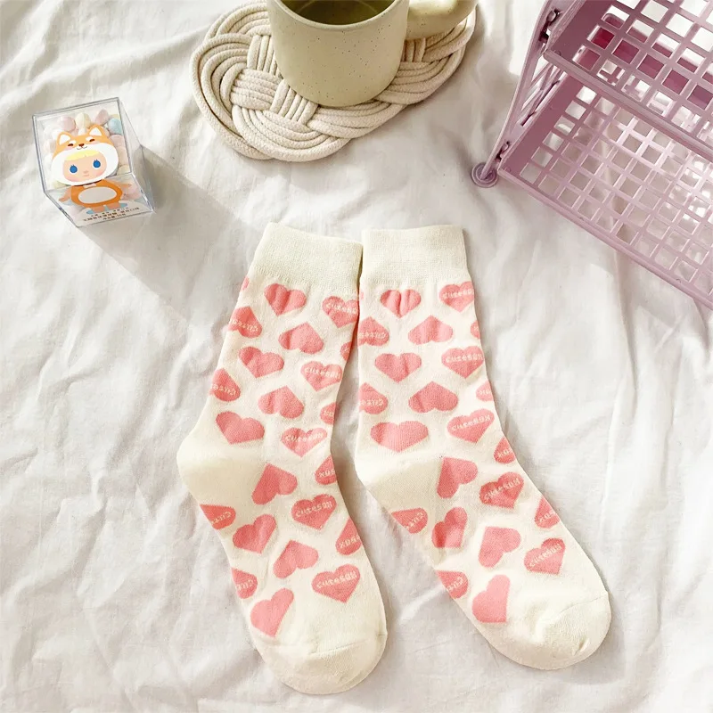 4 Pairs of Heart-Shaped Printed Couple Socks with Multi Colored Heart-Shaped Patterns, College Style, Daily Versatile Short Sock
