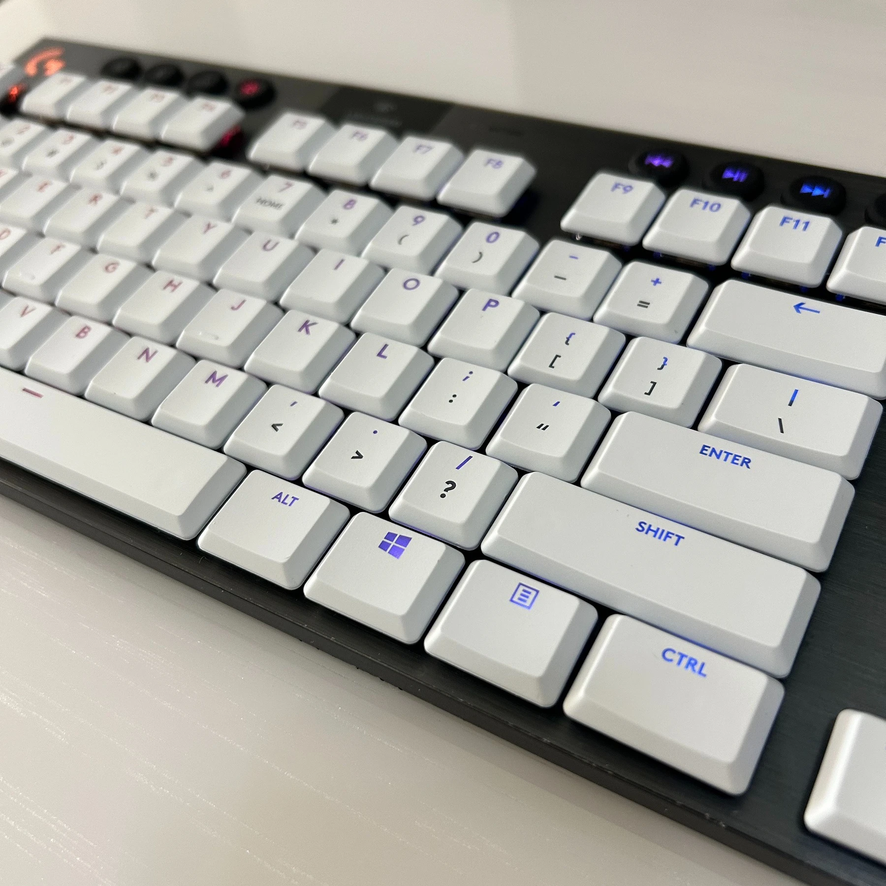 Suitable for G915 complete 109 keycaps, can replace Logitech G915/G913/G815/G813 TKL RGB mechanical gaming keyboard