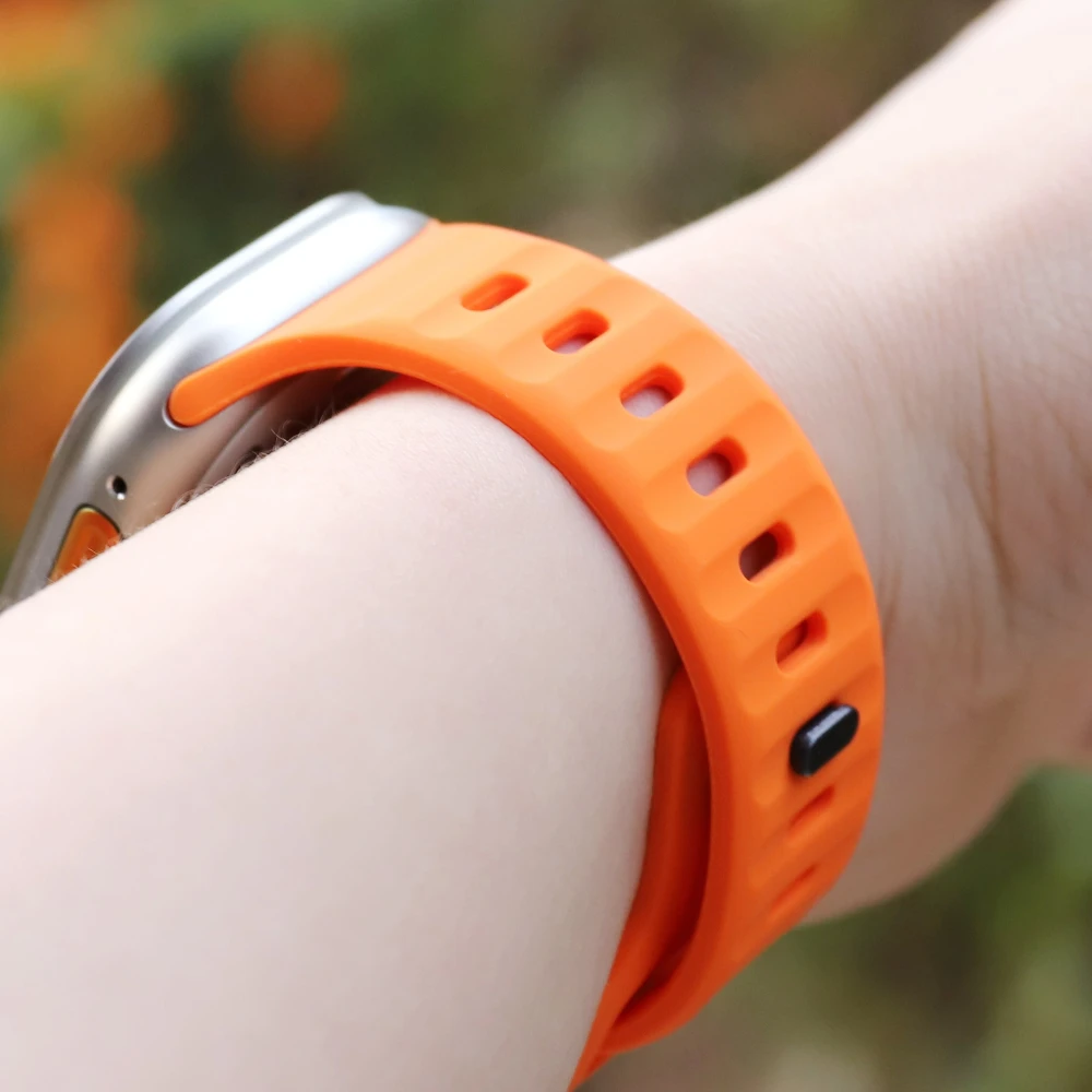 Soft Silicone Strap for Apple Watch Band Ultra 49mm 45mm 44mm 46mm 42mm 41mm 40mm 38mm Wristband iWatch Series 10 9 8 7 6 5 4 SE