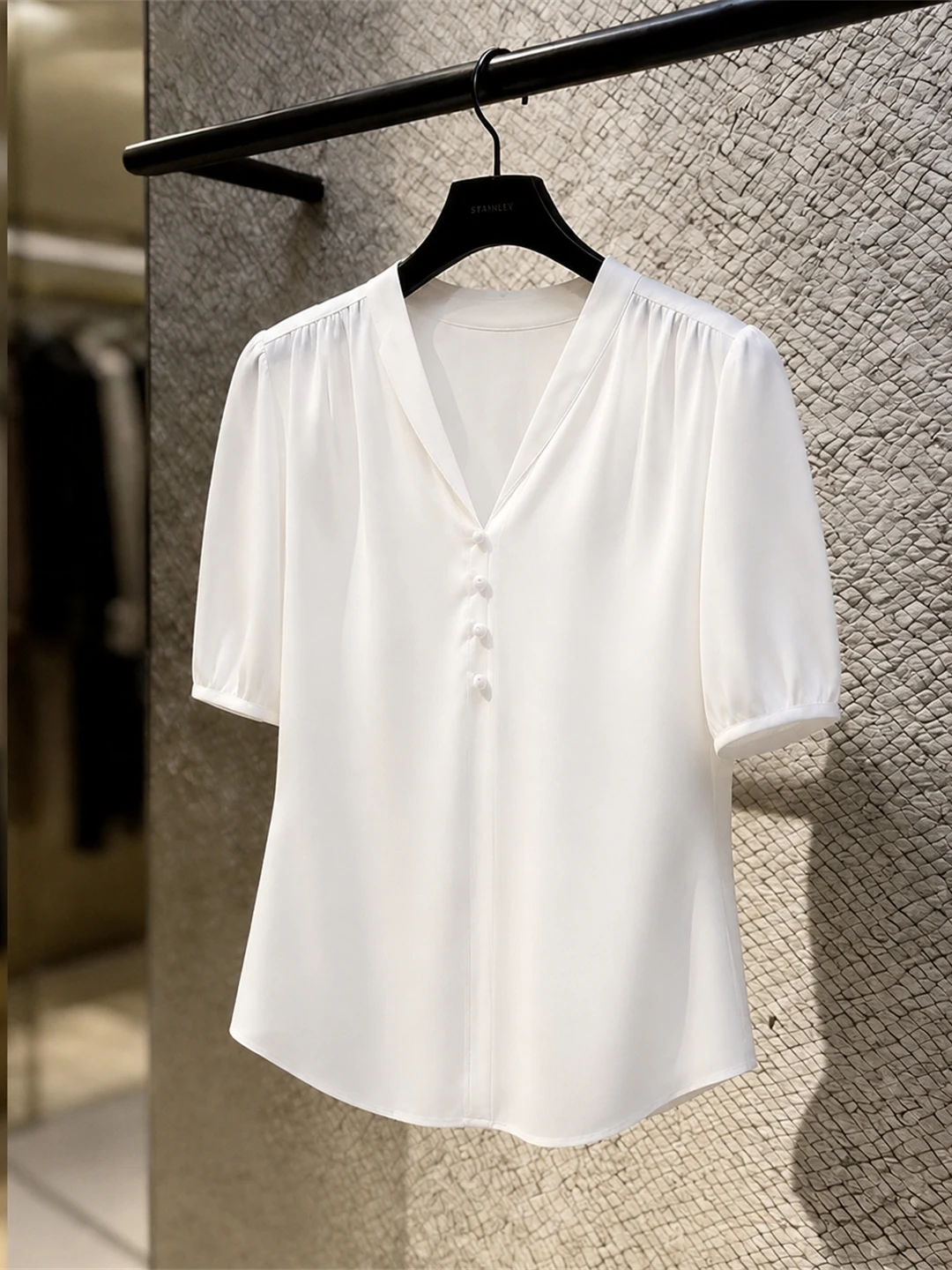 

Korean Style V-Neck Loose Comfortable Fashionable Shirt Elegant Summer Top Silk Material Straight Cut Short Sleeve Pure Color