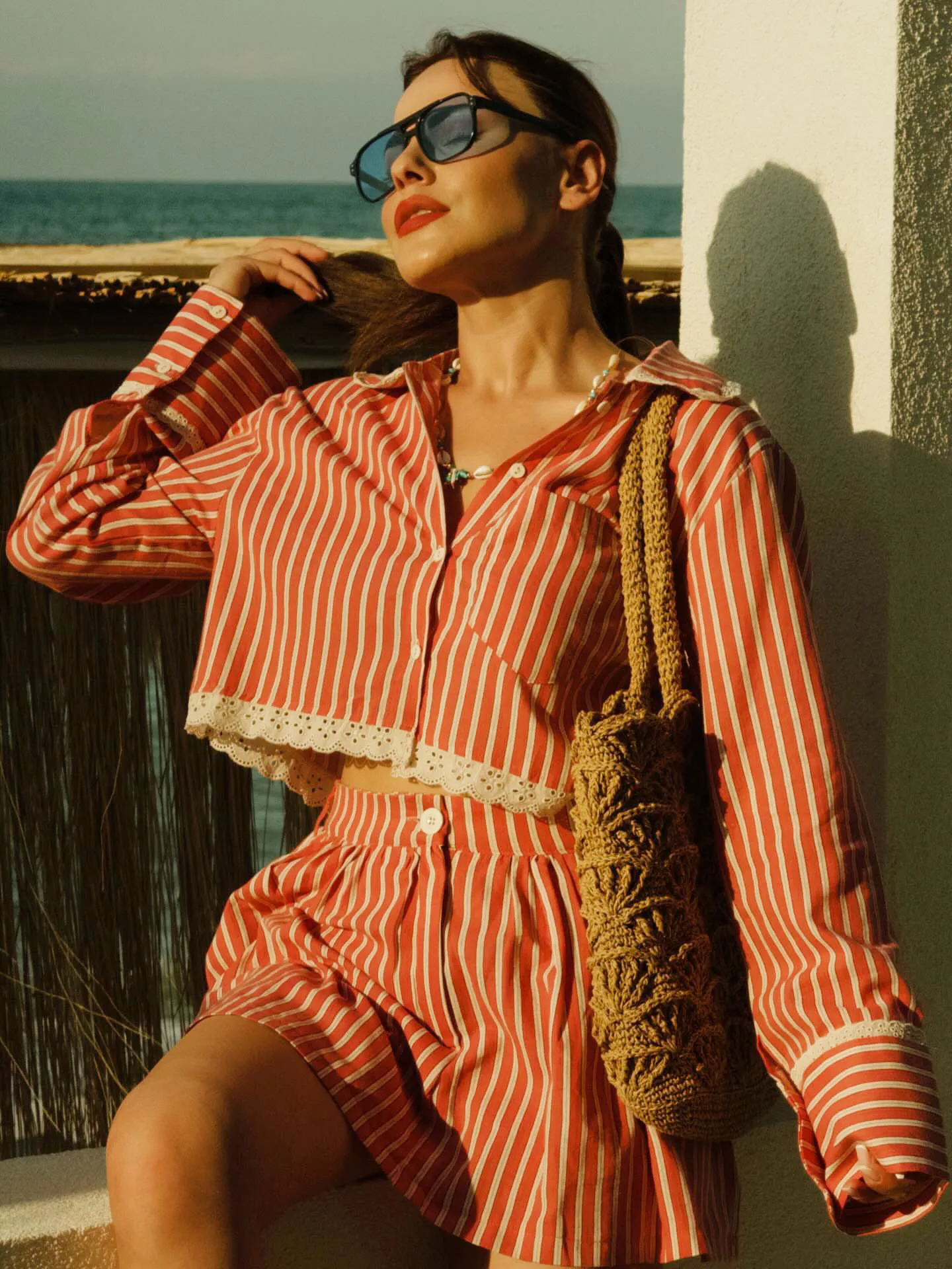 

Модные повседневные шорты в полоску, весенняя женская кружевная лоскутная рубашка с длинными рукавами + свободные шорты с высокой талией, осенний комплект из двух предметов