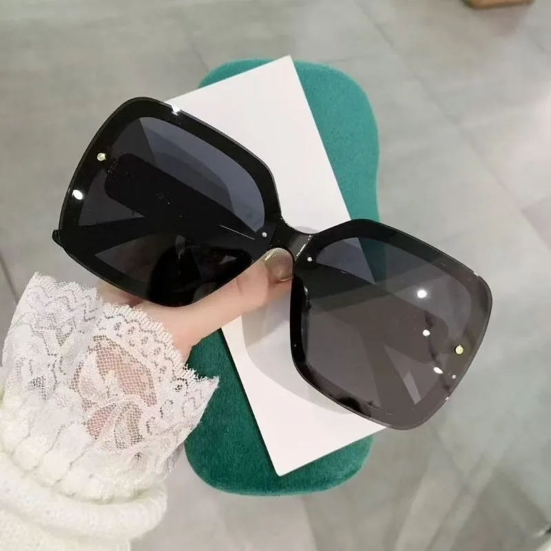 

​​2025 HD Polarized Sunglasses UV400, Luxury Driving Glasses for Women, Lightweight Chic & Sun Protection​​