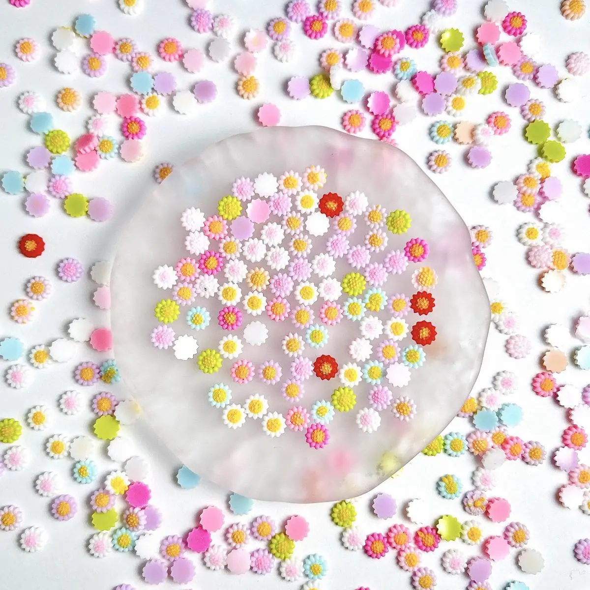 Mixed 3D Resin Kawaii Sunflower Nail Art Charm Night Light Mini Multi-Color Flower Nail Art Decoration Supplies For Manicure DIY