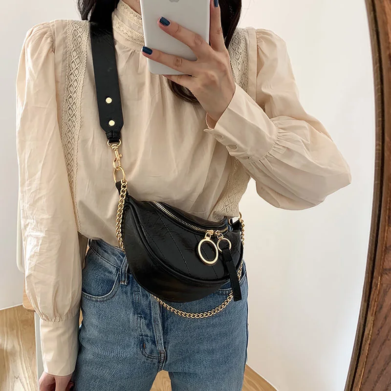 Design Sense Oil Wax Leather Casual Chest Bag Korean Riveted High Street Motorcycle Bag Women\'s One Shoulder Chain Crossbody Bag