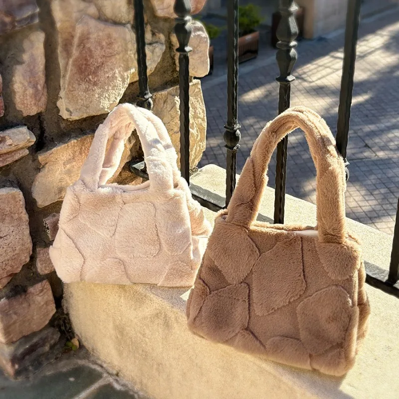 

Зимняя женская сумка-тоут из искусственного меха с геометрическим узором, большая вместительная мягкая пушистая плюшевая сумка, дорожная сумка для покупок, повседневная сумка для поездок на работу