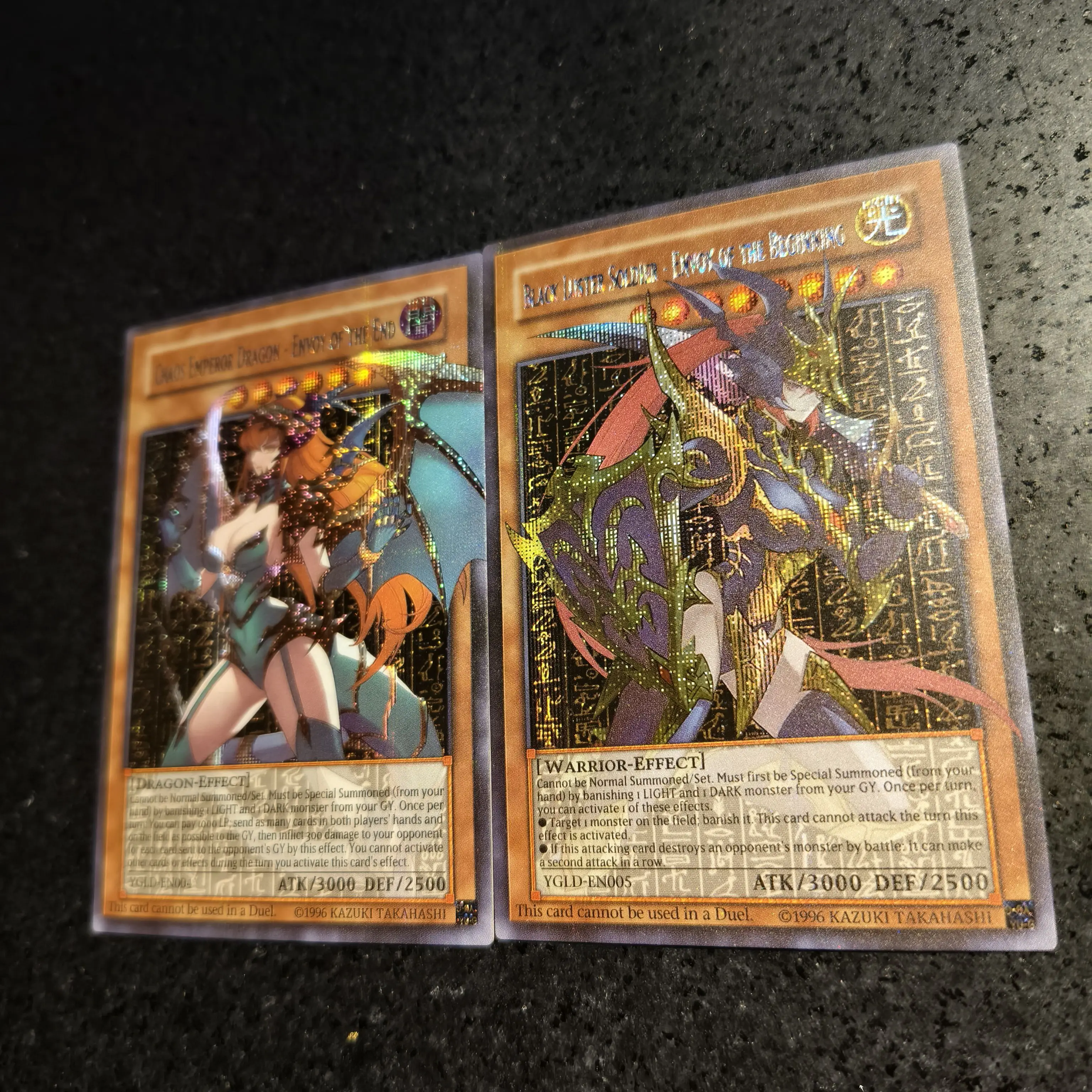 ¡2 unids/set Yu-Gi-Oh! Soldado de brillo negro Diy, autocontrol, colección de firma, tarjeta Flash comercial, dibujos animados de Anime, regalo de serie Original