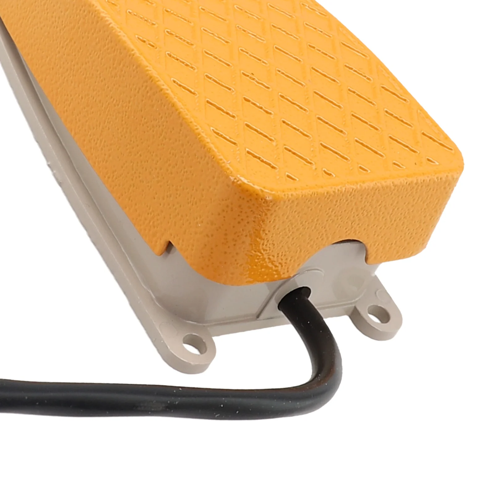 Aluminum Foot Pedal Switch 10A SPDT Momentary Electric Type with Metal Housing and Non Slip Rubber for Machine Operation