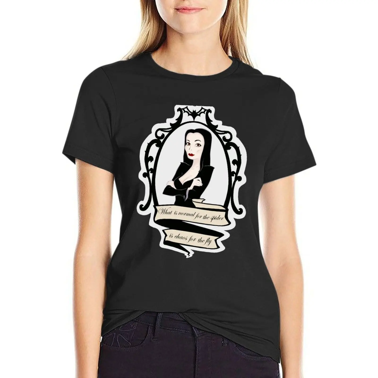 Morticia Addams camiseta, camisetas gráficas, tops de talla grande, top de verano, ropa para mujer