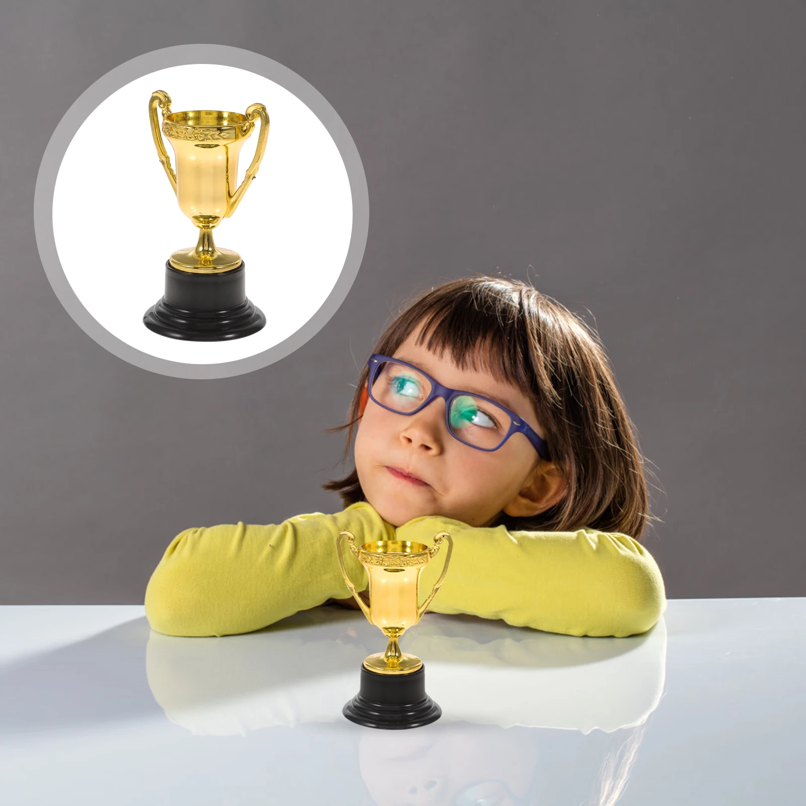 10pcs Student Sports Award Trophy Plastic Mini Trophy With Base Reward Competitions For Game School Children'S Trophy