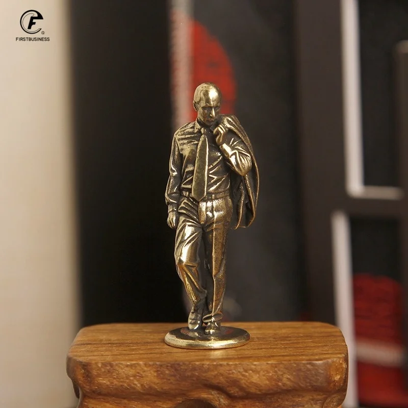 Brass Male model In Suit Small Statue Retro Handsome Man Characters Figurines Desktop Ornaments Decorations Crafts Home Decors