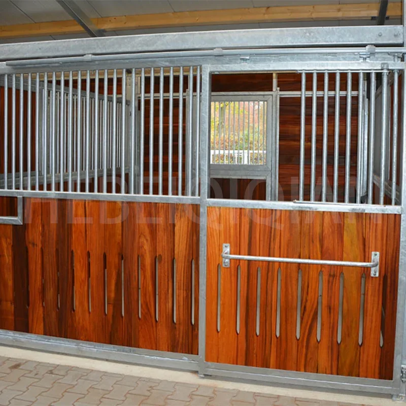 Australia Galvanized Portable Welded Galvanized Mesh Pipe Portable Horse Stable 4.0 X 2.2 m Outdoor Bamboo Horses Stable Board