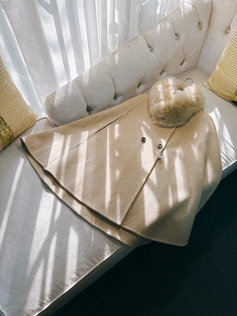 

Двустороннее шерстяное пальто с меховым воротником в корейском стиле, утепленное, с длинными рукавами, круглым вырезом, однотонное, для повседневной носки.