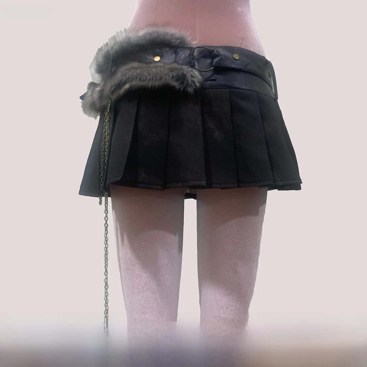 

Юбка А-силуэта с низкой талией из искусственной кожи и меха, плиссированная, для женщин, скрывающая недостатки фигуры, подходит для фигуры типа «груша»