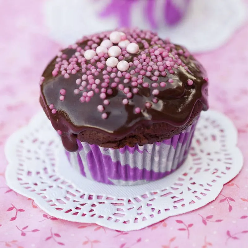 Tovagliette di carta usa e getta di vendita calda Tovaglioli di carta di pizzo Tovagliette di carta assorbente a prova di olio