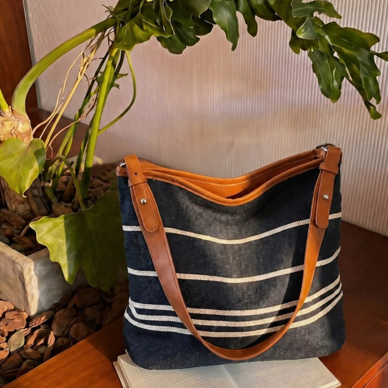 2026 New Women's Shoulder Bag Fashion High Quality Canvas Handbag Casual Versatile Large Capacity Women's Shopping Storage Bag