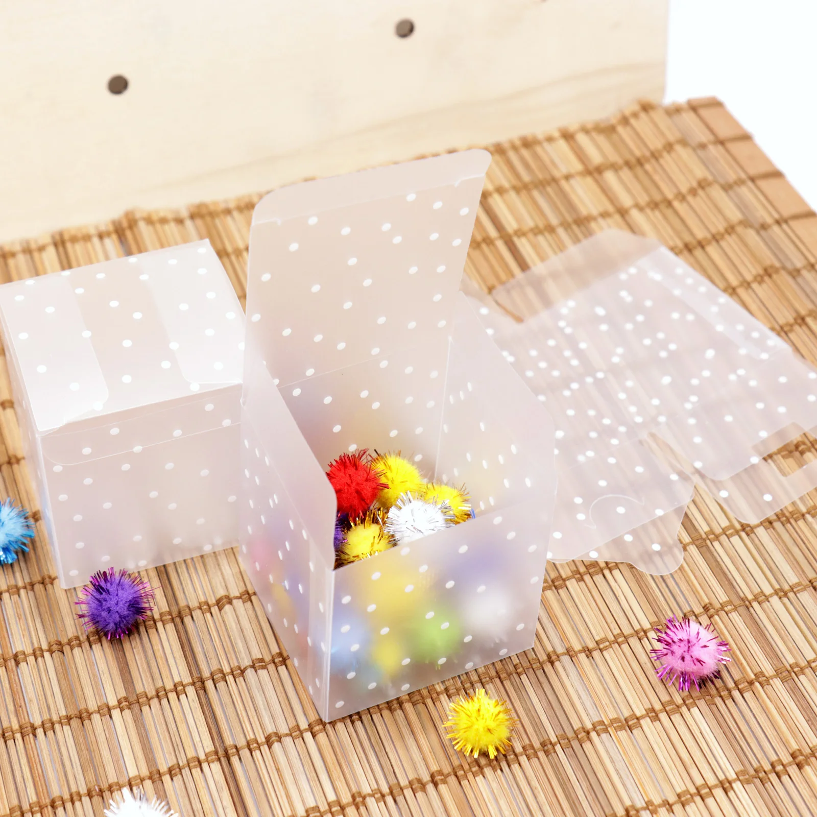 10pcs PVC Square Transparent Clear Dot Candy Box Chocolate Package Gift Box Cube For Wedding Birthday Christmas Party Decor