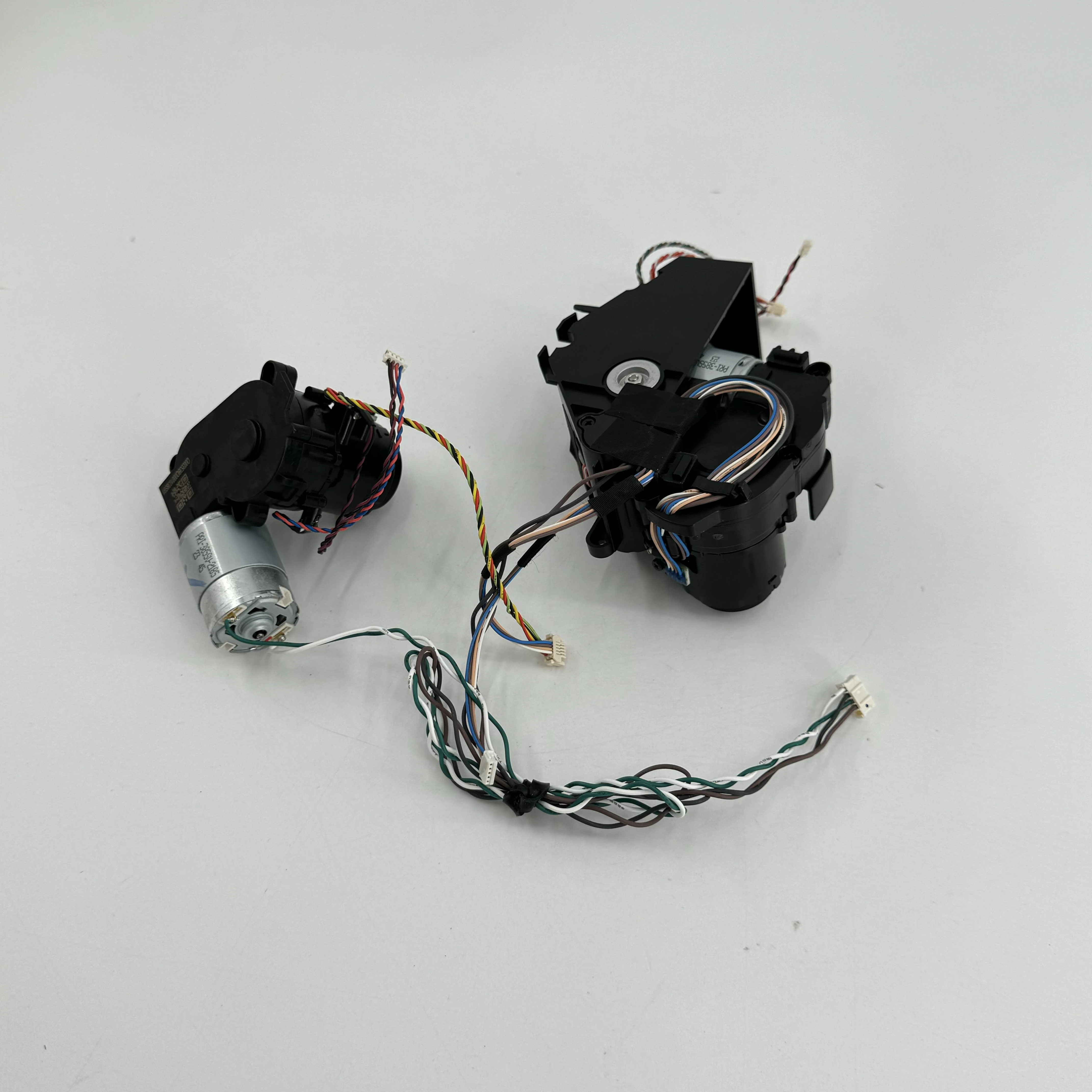 Dreame L20 Ultra/L30 Ultra/X30 Master One/X30 Ultra Robot Vacuum Cleaner Accessories - Mop Motor Spare Parts Gearcase & Mop Pad