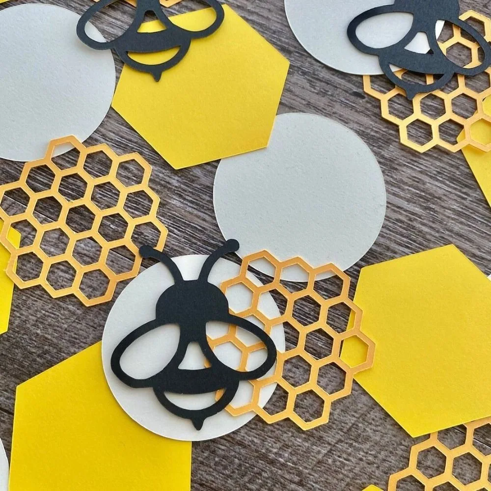 100pcs Black Golden Bee Hive Confetti Cartoon Honeycomb Bumble Bee Confetti Paper Bee Theme Decoration Table Decoration