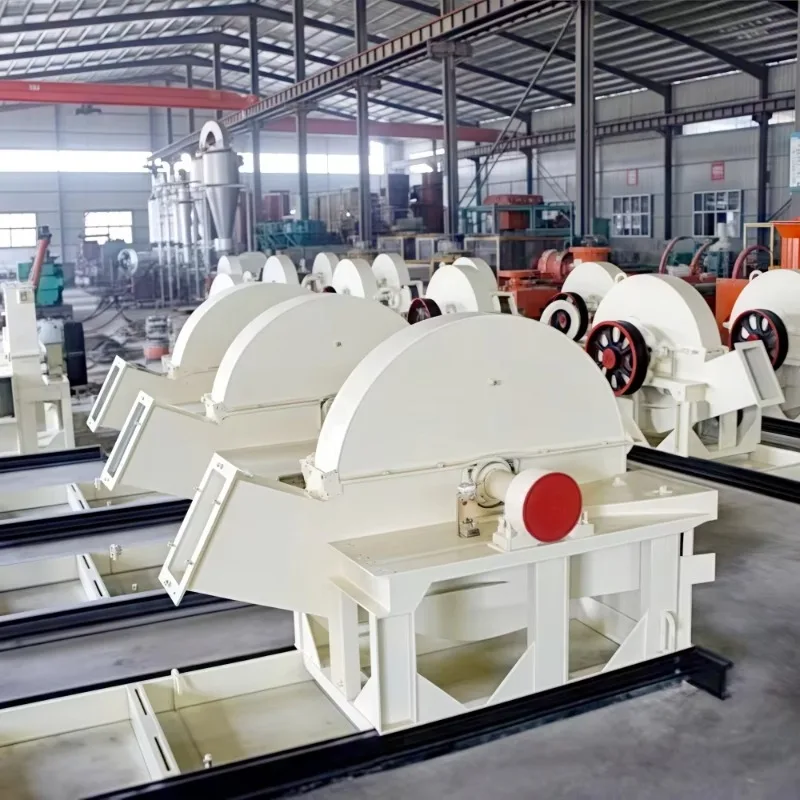 Mobile Tree Log Crusher Wood Chipper Stump Grinder Machine for Paper Mills or Power Plants view 2