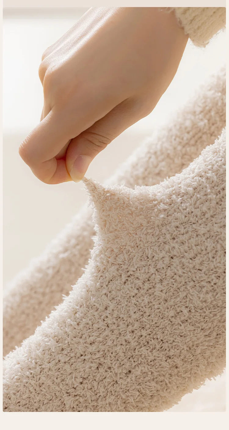 冬用暖かいコーラルフリースオーバーニーハイソックス 女性用 プラッシュホームスリープフロアロングストッキング 通気性あり