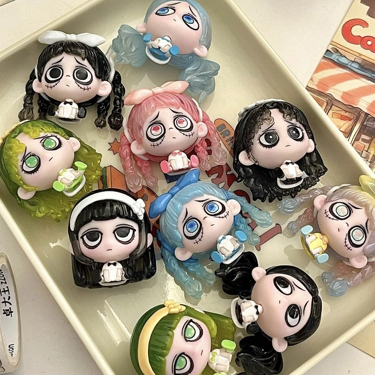 

Kiki Row Sitting Series, милая глухая коробка, милая темная кукла, настольное украшение, подарок-сюрприз, коллекционная модная модная игровая тайная коробка