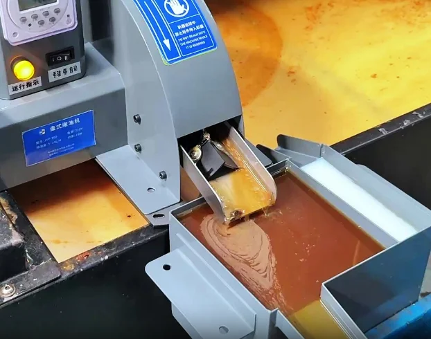 Industrial Steel Belt Oil Skimmer Automatic Floating Oil Separator CNC Coolant Tank Oil Remover