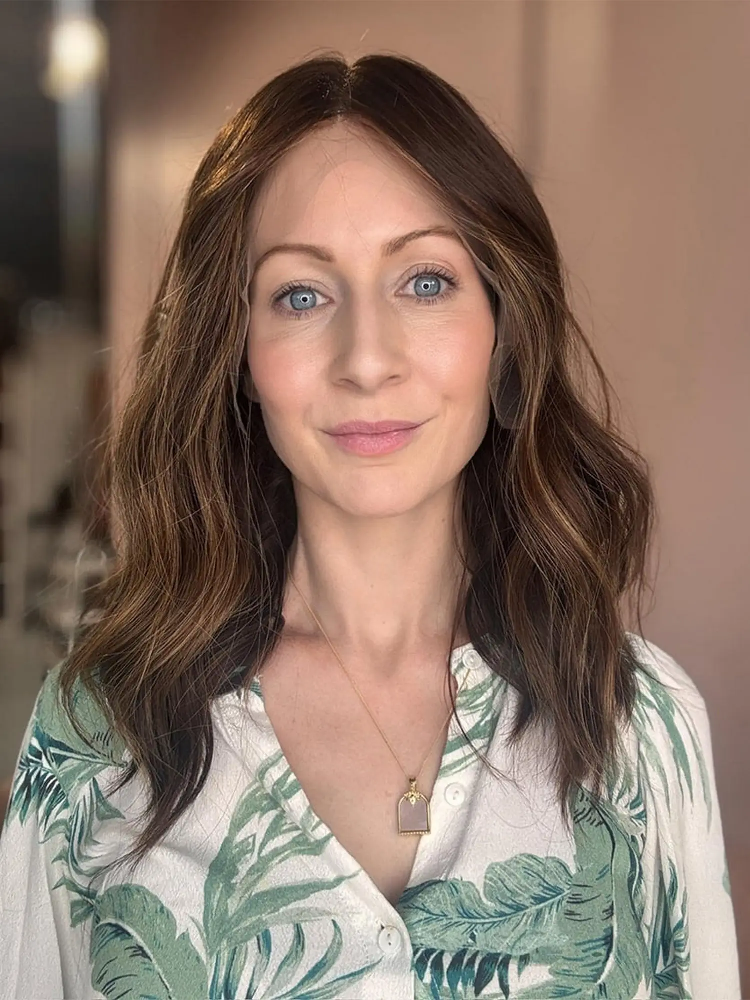 16 Inches 13x4 Ombre Chestnut Brown Highlights HD Synthetic Lace Frontal Wig Medium Length Middle Parting Premium Wig Daily Use