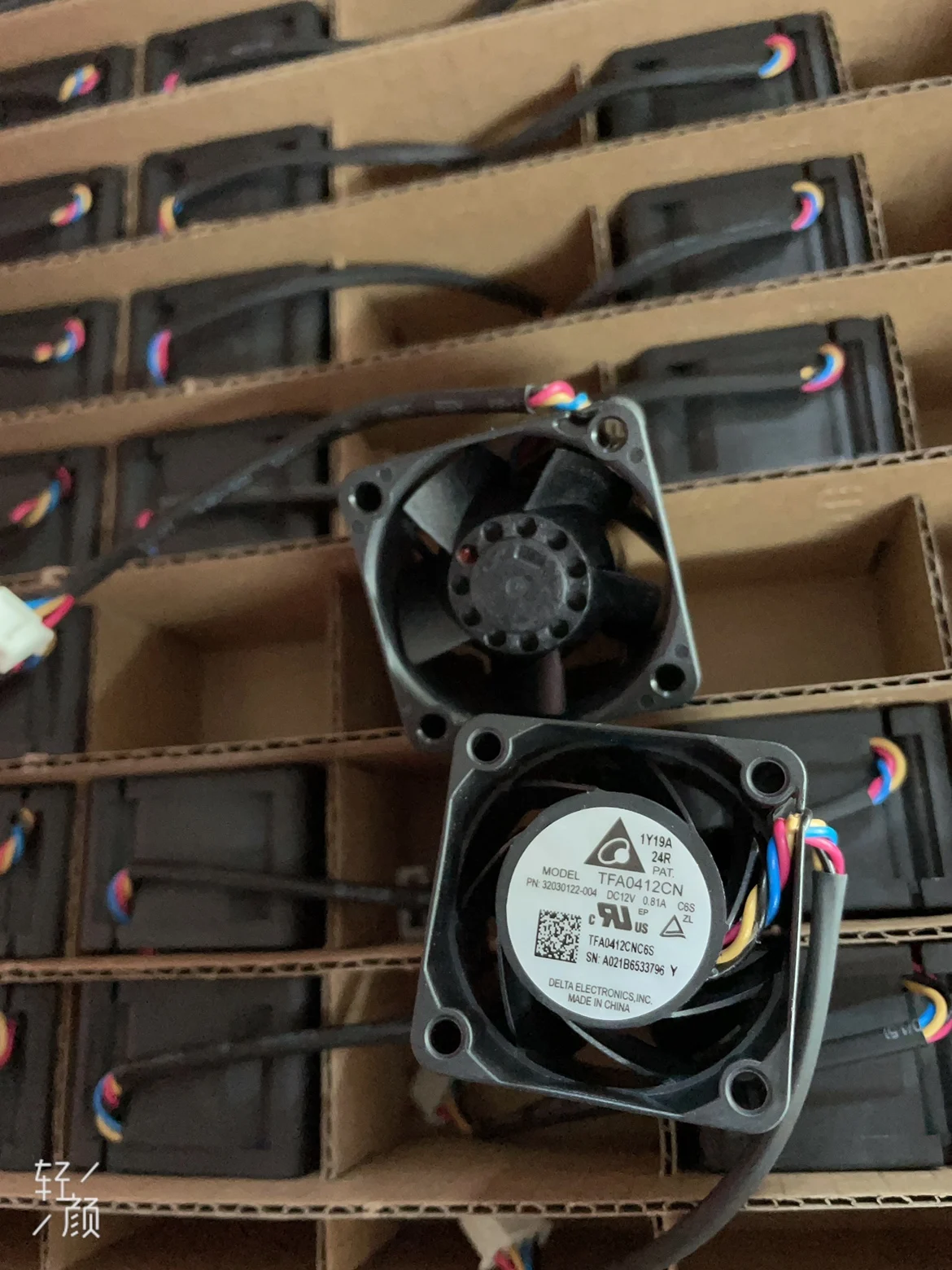 

Delta TFA0412CN 12V 0.81A 4028 4-wire PWM server cooling fan