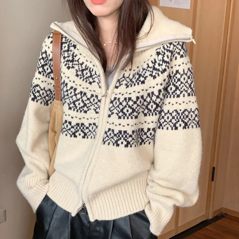 

Retro Turtleneck Ribbed Cardigan Sweater Woman Autumn Winter Zipper Fair Isle Sweater for Women Soft Long Sleeve Knitwear Lady