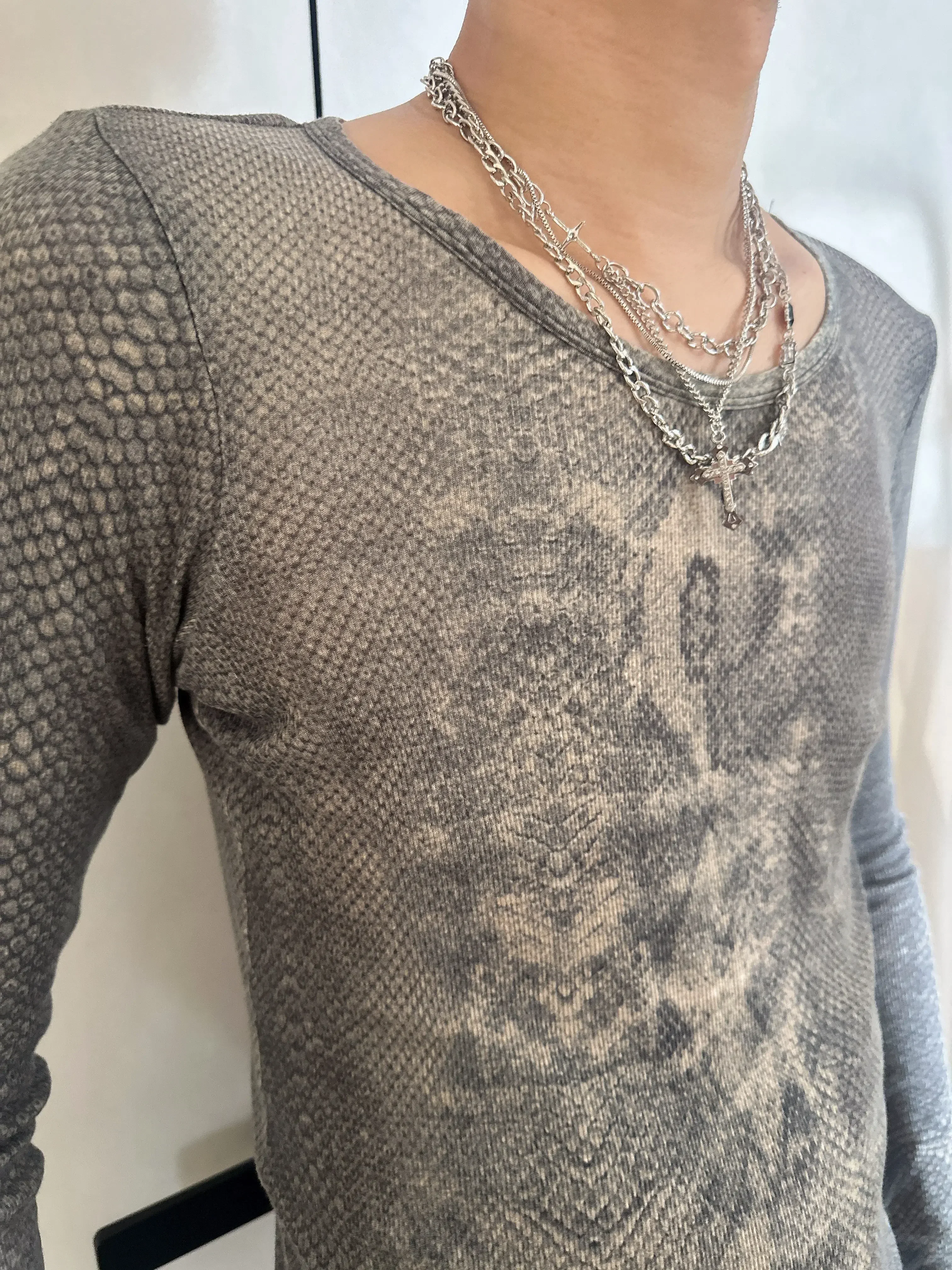 Ifsixwasnine vitage vintage visual pioneer full body python long-sleeved T-shirt