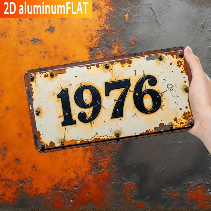 مسطح ثنائي الأبعاد - قطعة واحدة من لافتة فنية جدارية كلاسيكية من الألومنيوم مع خلفية صفراء متعثرة وأسود جريء #6